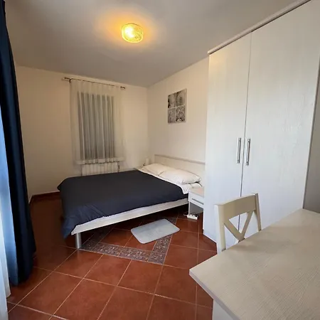 Cloud9 By Nina 포레치